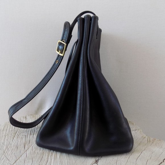 SOLD COACH LEATHER DRAWSTRING BUCKET BAG, BLACK - Picture 1 of 7